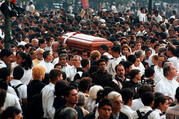 The funeral of Bishop Juan José Gerardi Conedera (photograph courtesy of HBO)