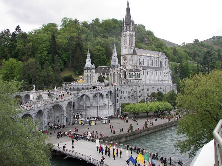 The Sanctuary of Our Lady of Lourdes (Photo by author)