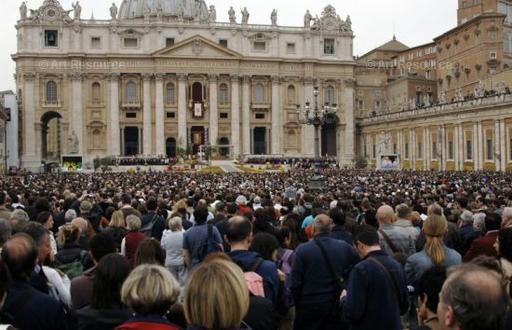 Pope Benedict XVI says Mass during Holy Week. Saint Peter's Square. Vatican City. Source: Art Resources, NY