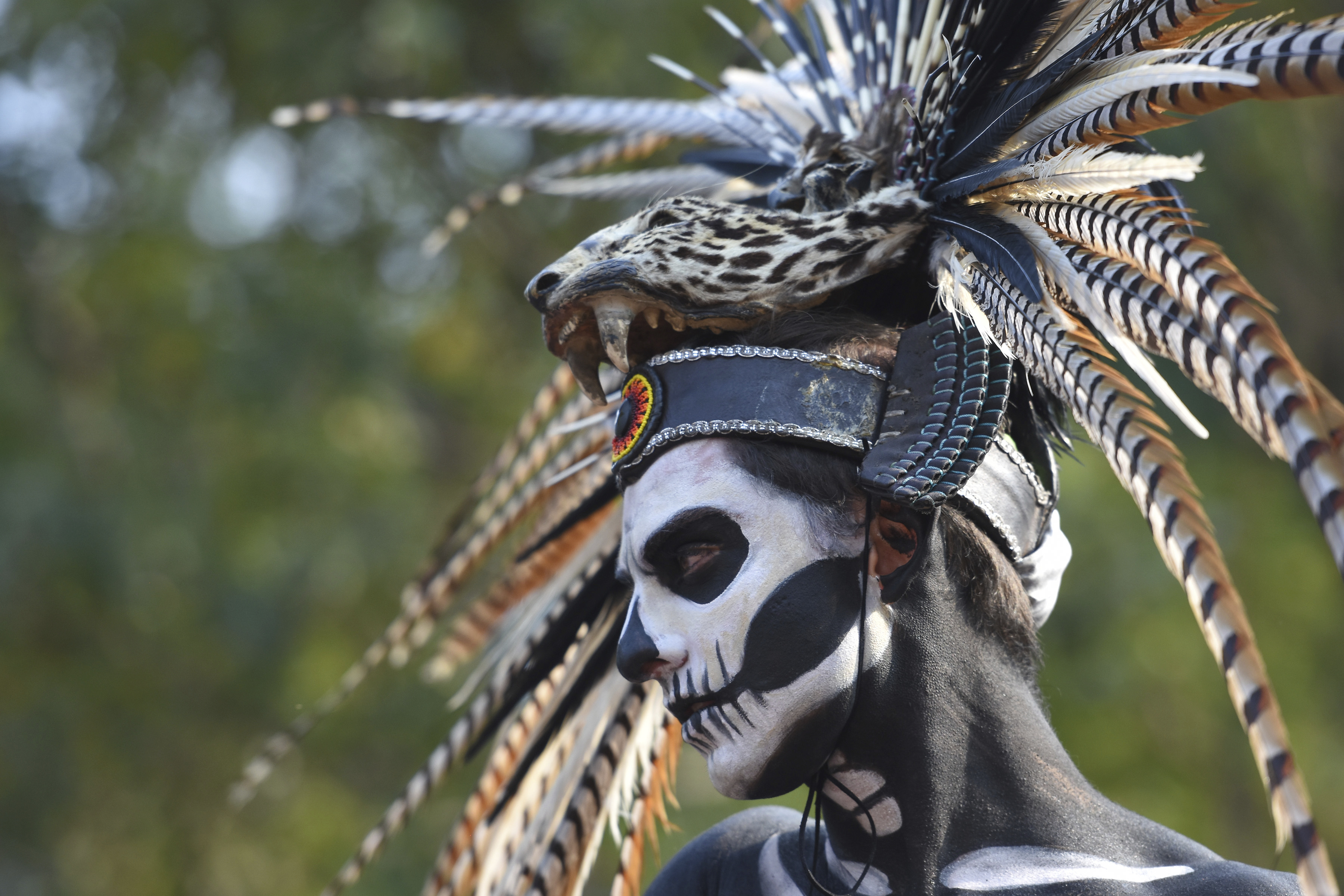 People are seen participate during the traditional Skulls Parade as part of Day of the Dead celebrations at Reforma Avenue on 28 October, 2017 in Mexico City, Mexico (Photo by Carlos Tischler/NurPhoto/Sipa USA)(Sipa via AP Images)