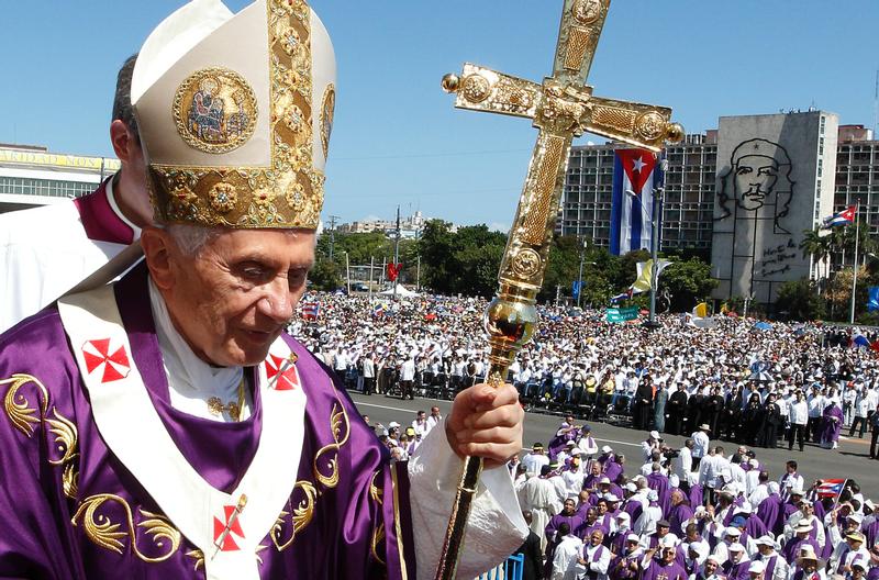 Pope Benedict XVI leaves after celebrating Mass in Revolution Square in Havana on March 28, 2012 (CNS photo/Paul Haring).