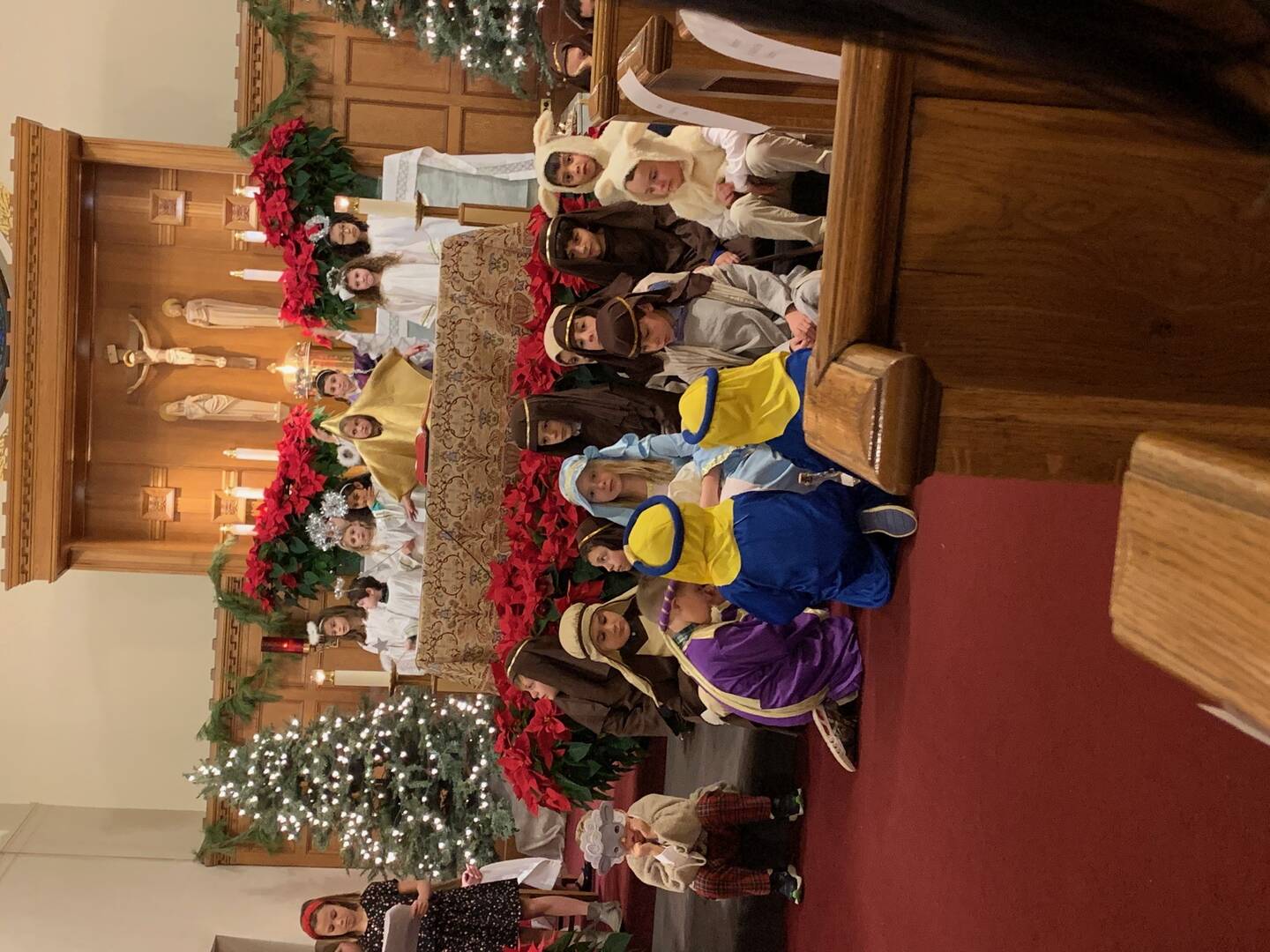 Children performing in Christmas pageant