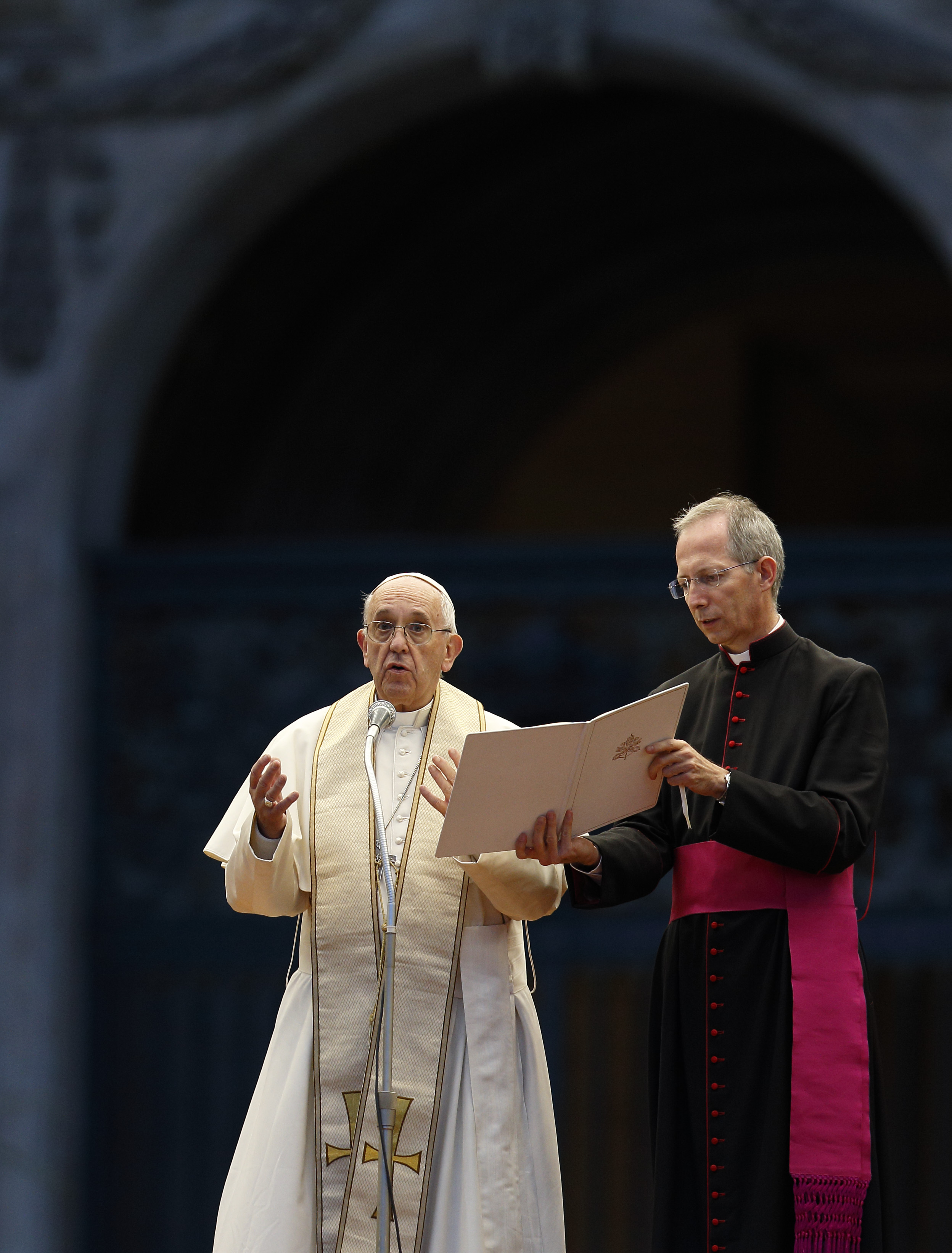 Unveiling the Controversial Heresies of Pope Francis: What You Need to Know