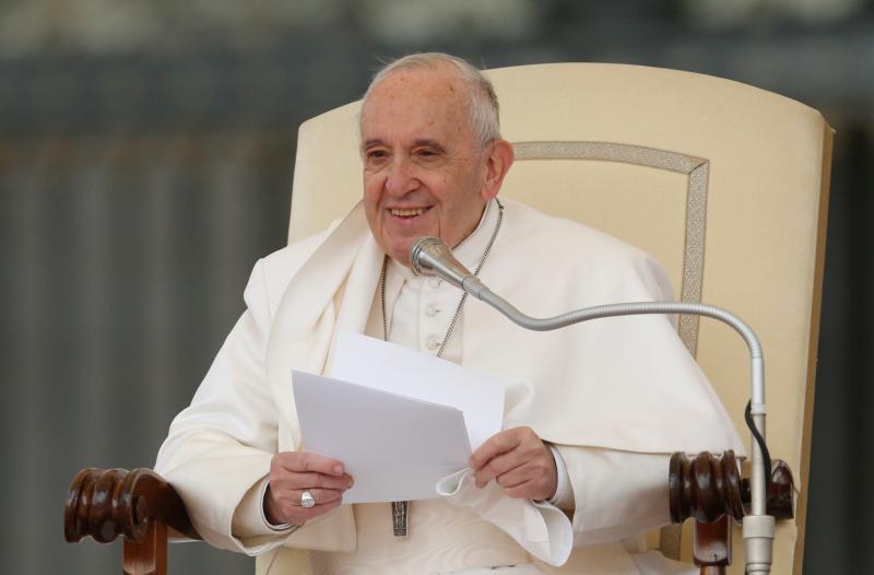 siv mens Brokke sig Pope Francis: Don't be afraid that God has allowed different religions in  the world | America Magazine