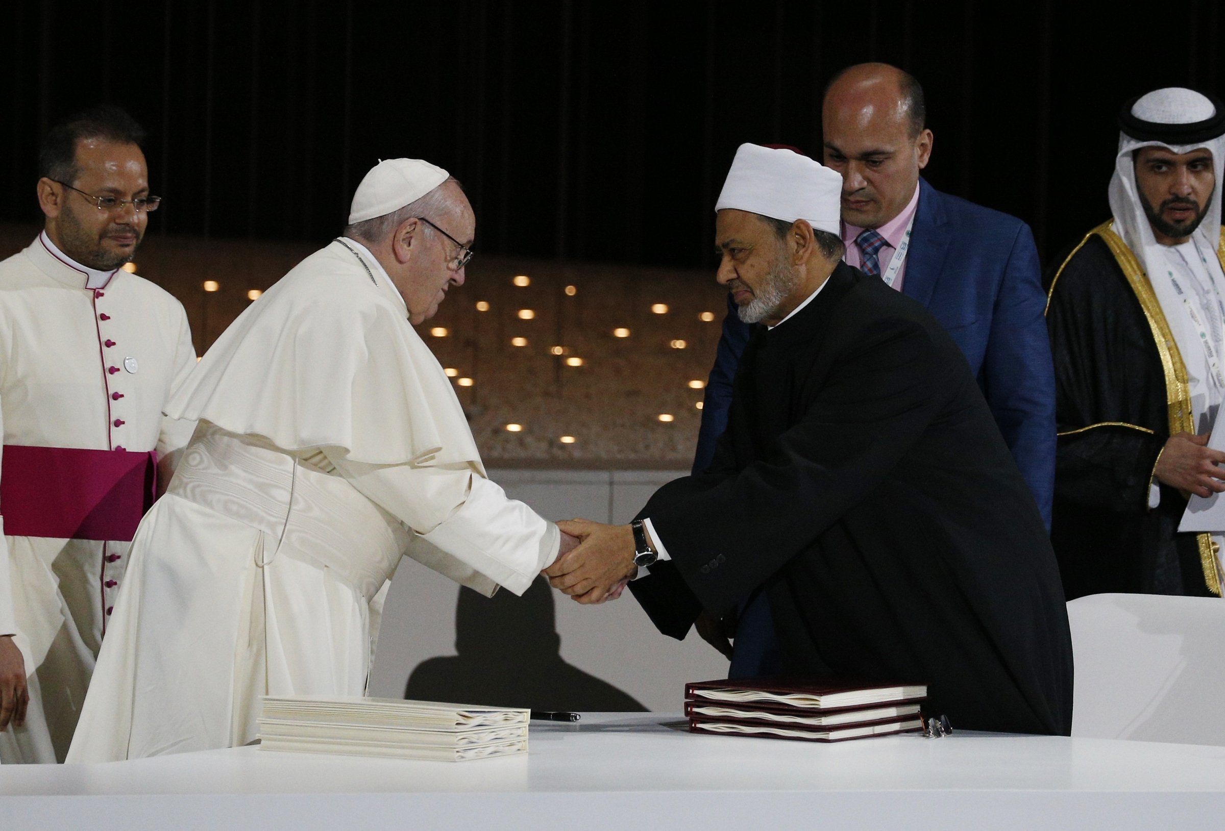 Podcast The pope and the grand imam walk a thorny path in Catholic-Muslim relations America Magazine