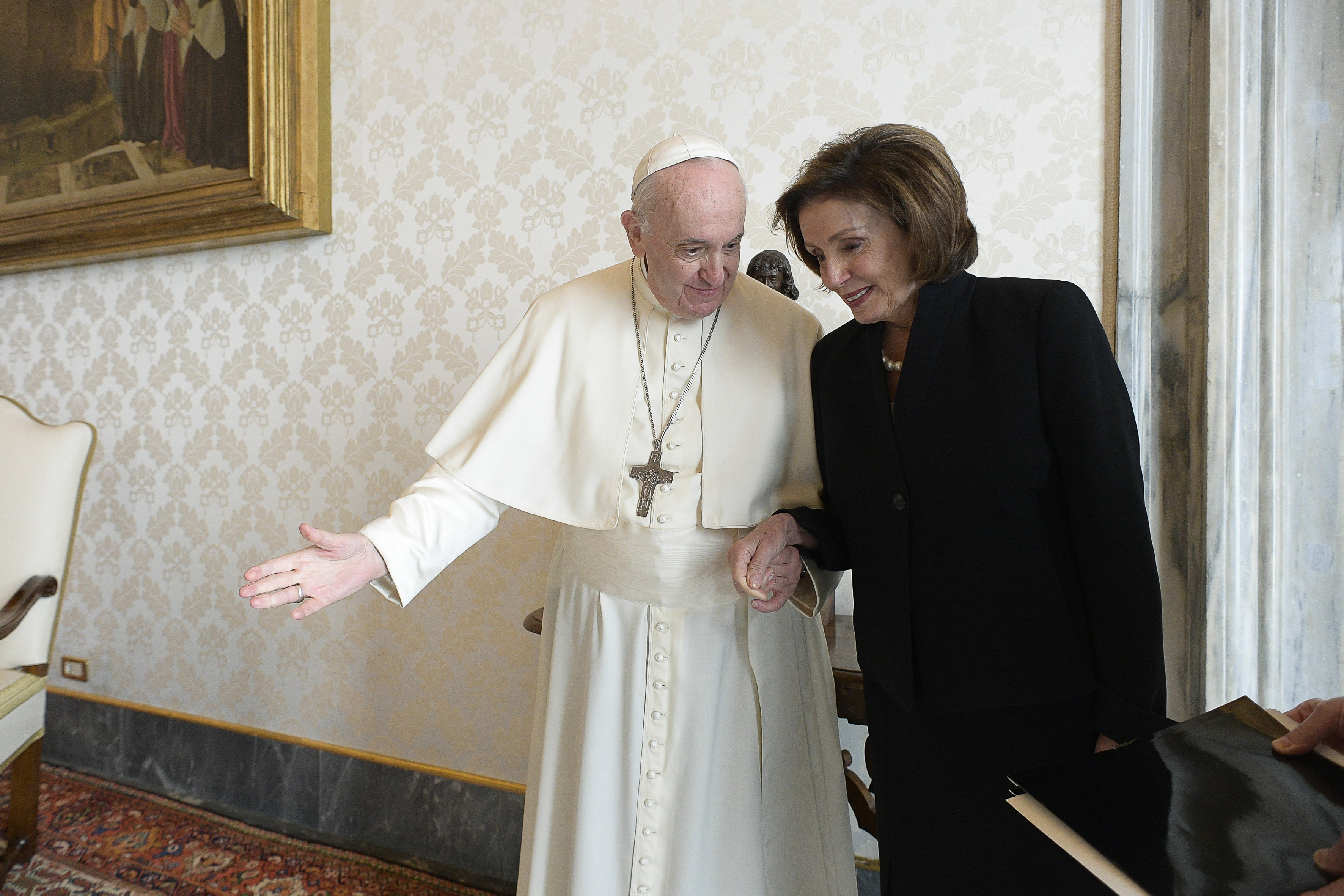 tabe Forkert detaljeret Pope Francis receives Speaker Nancy Pelosi in private audience | America  Magazine