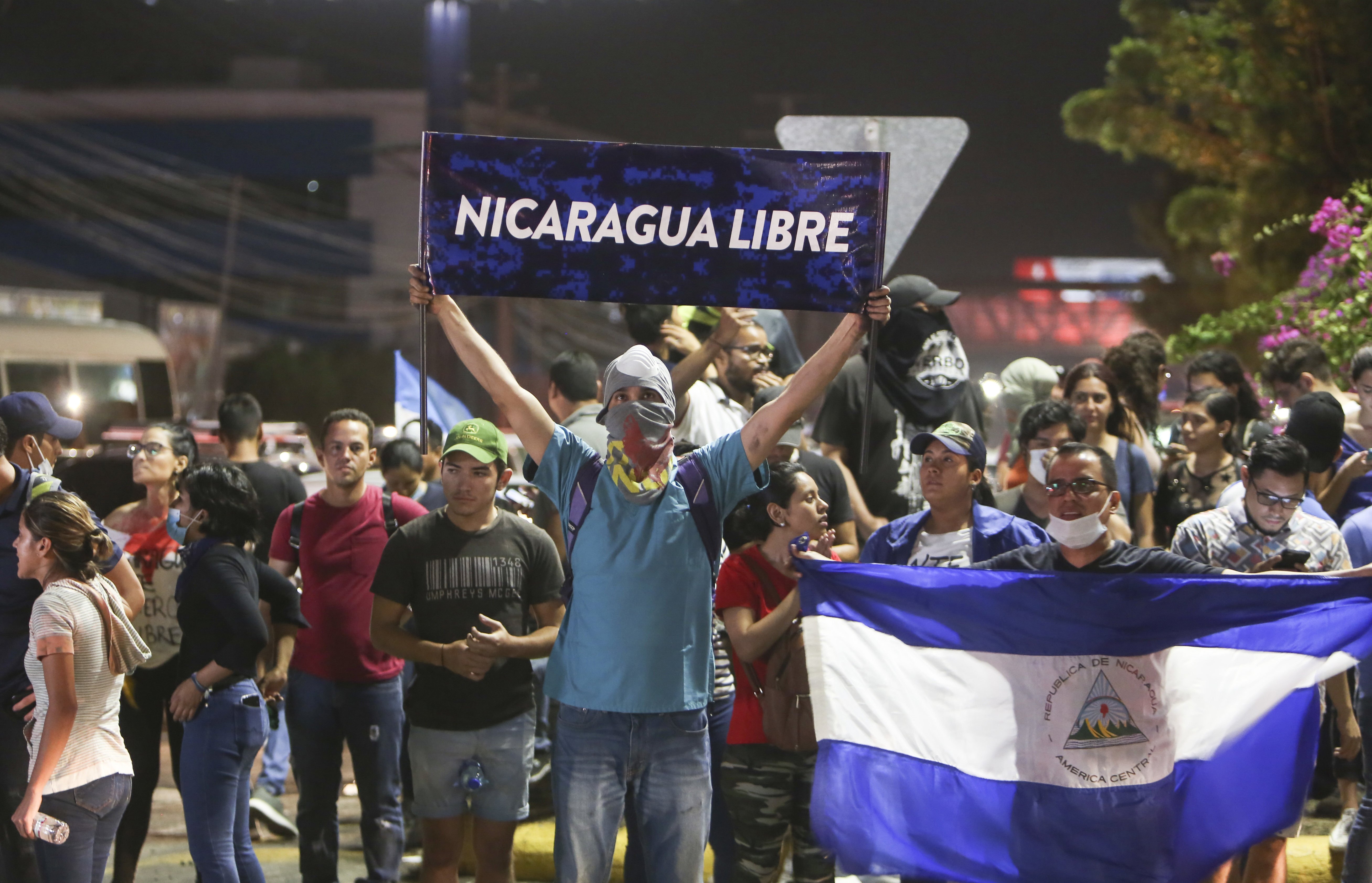 Никарагуа траур. Никарагуа протесты. Никарагуа люди. Жители Никарагуа. Государственный язык Никарагуа.