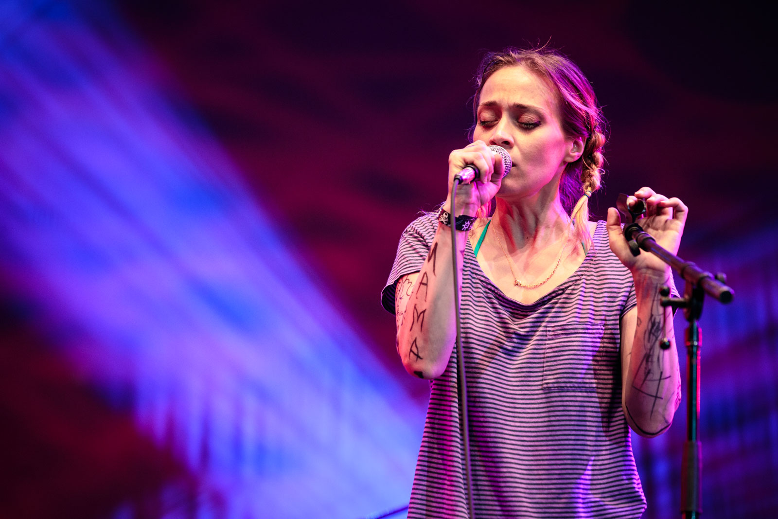 Fiona apple of pictures INTERYER Company