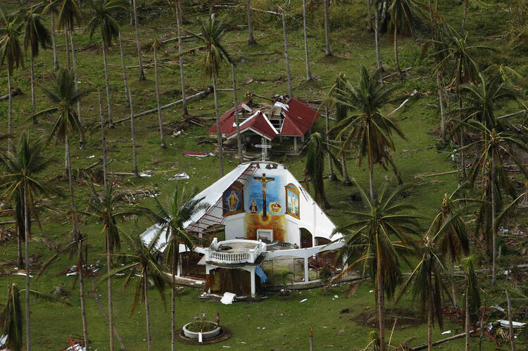 Roofless church in remote part of Philippines after Typhoon Haiyan (CNS photo/Edgar Su, Reuters) 