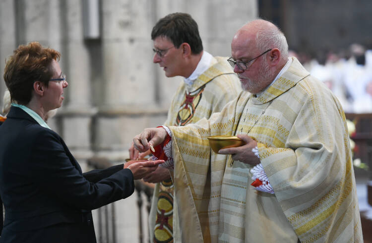 German bishops debate communion question