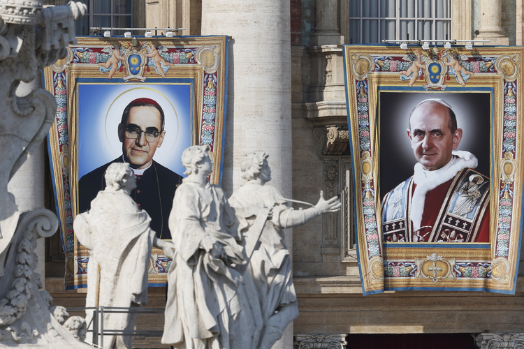 Pope Francis declares Pope Paul VI, Óscar Romero saints