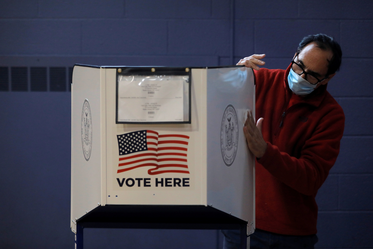 Pray A Non Partisan Novena For The 2020 Election America Magazine