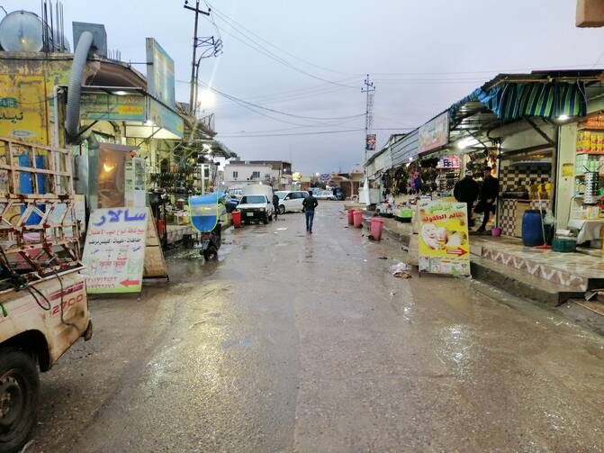 A street scene in Bartella. Photo by Rami Esa Saqat and Fadi Esa Saqat.