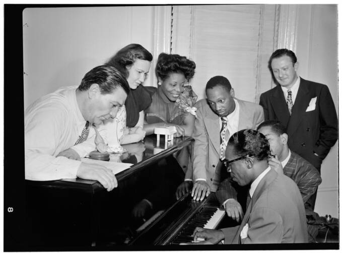 Mary Lou Williams, third from left, with friends in her New York apartment (photo: Alamy).