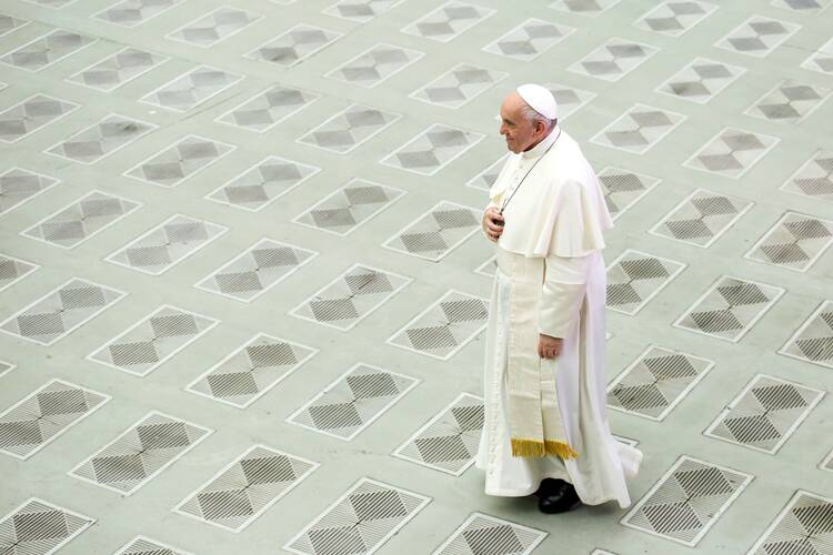 Pope Francis stands apart from U.S. political factions. (CNS photo/Remo Casilli, Reuters)