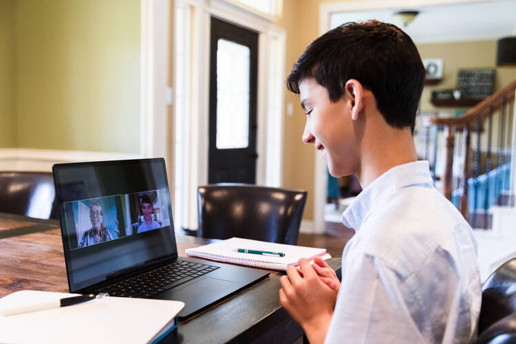 Academic instruction will largely be delivered virtually, but Lumen Verum students will also have guided time for social interaction. (iStock/SDI Productions)