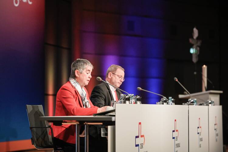 Irme Stetter-Karp and Bishop Georg Bätzing attend the fourth synodal assembly in Frankfurt.