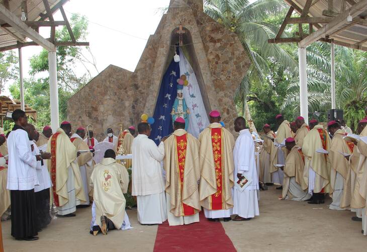 CAMEROON BISHOPS MARY REDEDICATE