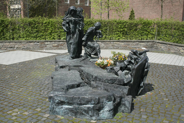 edith stein in a statue in cologne germany