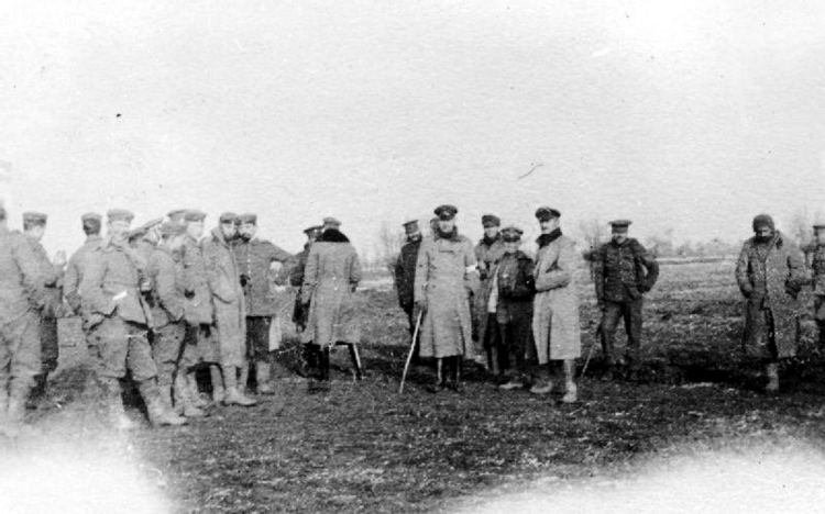 men in military uniform on the no mans land in world war 1