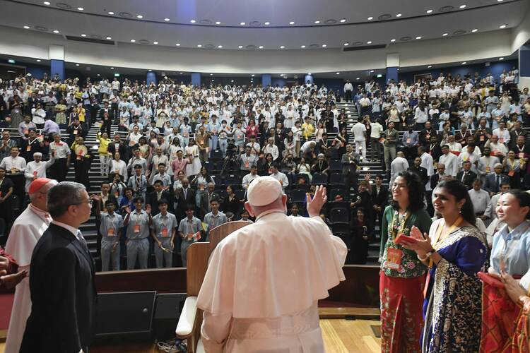 Did Pope Francis say that all religions are equal? Here’s what the