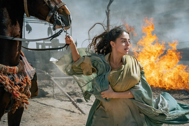 Noa Cohen as the title character in “Mary” on Netflix (photo: Netflix)