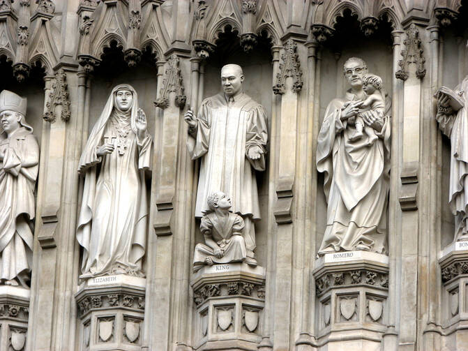 Westminster Abbey 20th Century Martyrs (Flickr)