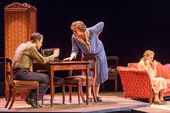 Bad Memories: Zachary Quinto as Tom Wingfield, Cherry Jones as Amanda Wingfield and Celia Keenan-Bolger as Laura Wingfield. Photograph by Michael J. Lutch.