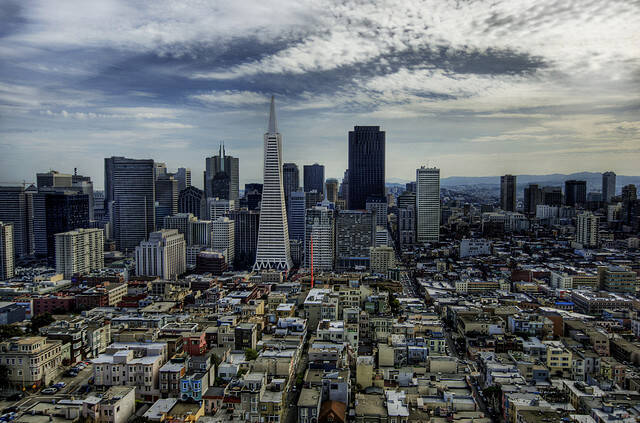 The income extremes in San Francisco are largely attributable to the city's small land area.