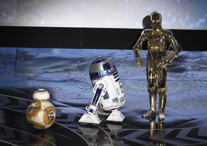 Upstaged? Droid characters from "Star Wars," BB-8, from left, R2-D2, and C-3PO speak at the Oscars on Sunday, Feb. 28, 2016, at the Dolby Theatre in Los Angeles. (Photo by Chris Pizzello/Invision/AP)