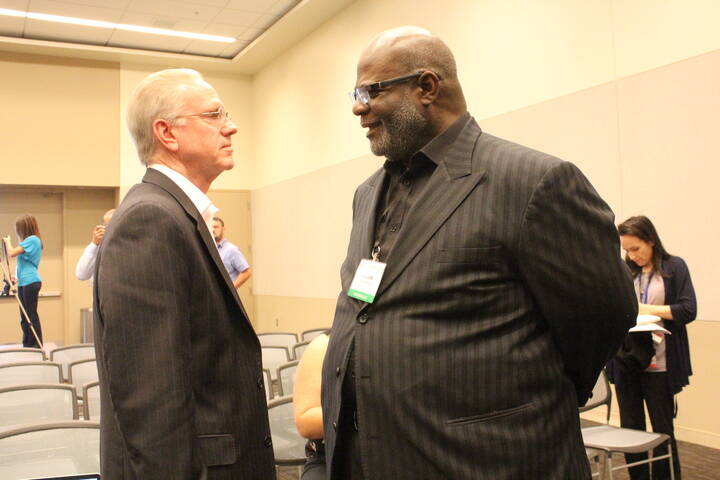 Barrett Duke, chair of the Southern Baptist Convention’s 2017 Resolutions Committee, listens to the Rev. Dwight McKissic, original drafter of a resolution criticizing the “alt-right” movement and white supremacy that was adopted on June 14, 2017. RNS photo by Adelle M. Banks