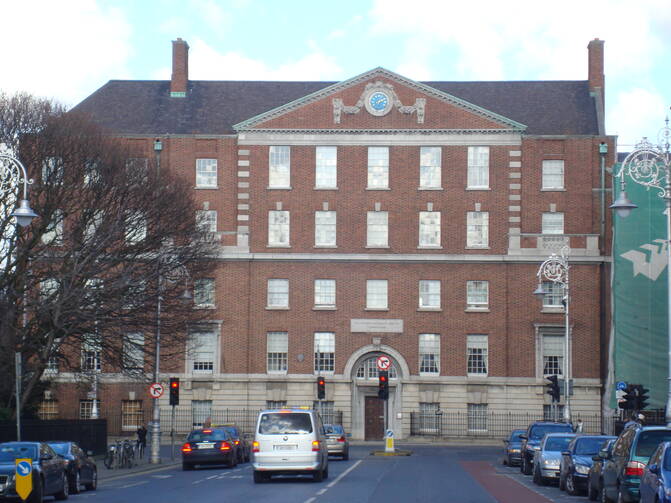 The current National Maternity Hospital, Holles Street Hospital in Dublin