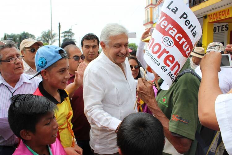 "AMLO" campaigns in La Perla, Veracruz on March 25.