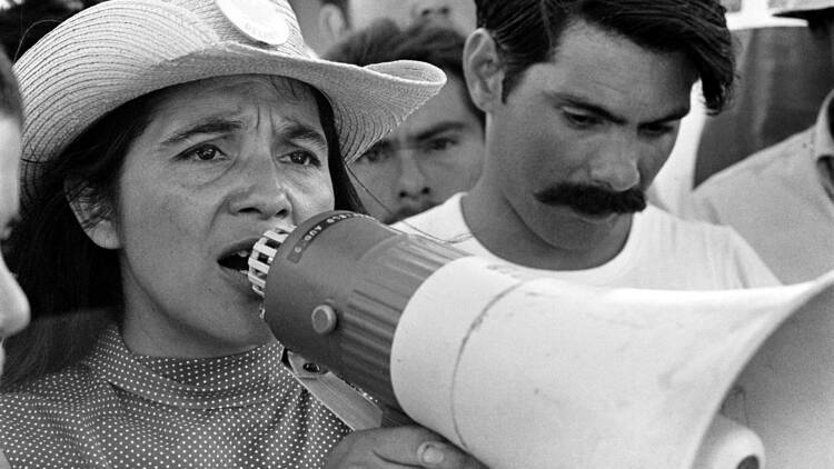 Dolores Huerta rallies striking farmworkers and supporters during the California grape boycott. (Courtesy of "Dolores: the movie") 