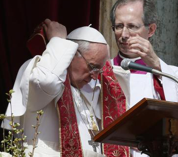 Clothes And The Man How Popes Communicate Through Clothing