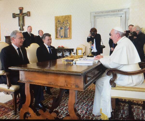 Senator Álvaro Uribe and President Juan Manuel Santos of Colombia meet with Pope Francis at the Vatican (Photo credit: L'Osservatore Romano)