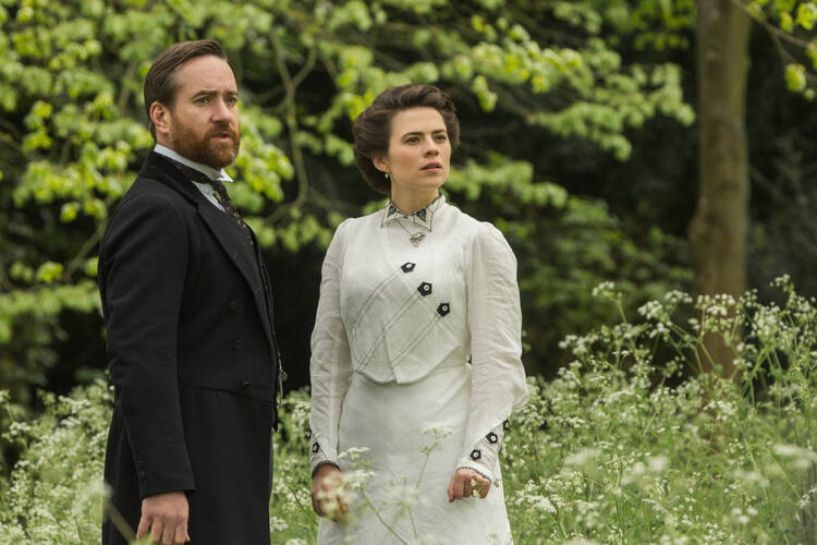 Matthew MacFadyen (Henry Wilcox) Hayley Atwell (Margaret Schlegel) in 'Howards End’