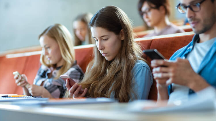 Cell phones say: “You are not worthy of my time or attention.” (iStock/gorodenkoff)