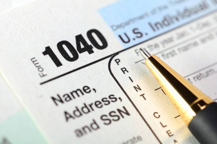 Because the Earned Income Tax Credit benefits only wage earners who file taxes, it does not carry the stigma of assistance programs such as food stamps (Image from irs.gov.)