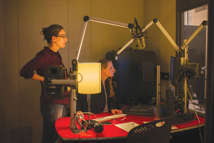 Sarah Koenig and Dana Chivvis at work on “Serial.”