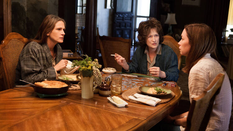 UNHAPPY FAMILY: Julia Roberts, Meryl Streep and Julianne Nicholson in "August: Osage County"