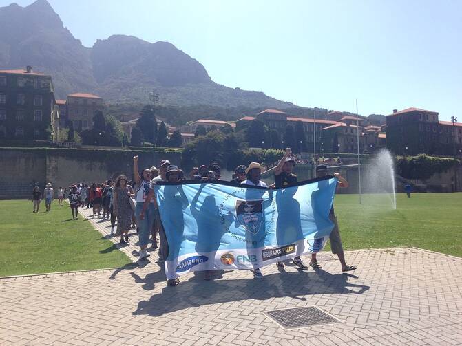 Protest at the University of Cape Town calling for student fees and debts to be lowered, one of a number of such protests across South Africa on Oct. 20, 2015. Photo by Discott