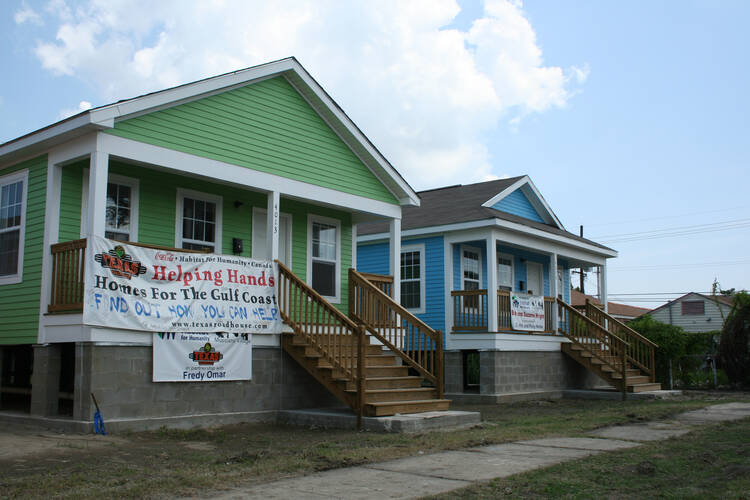 Two houses in the Ninth Ward, built with the help of volunteers (Laurie Barr/Shutterstock.com)