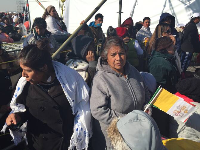 Waiting for Francis in Ecatepec. (Photo by Gerard O'Connell)