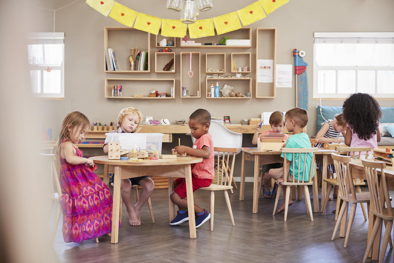 Montessori Schools Are Exceptionally Successful So Why Aren T There More Of Them America Magazine