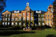Saint Anselm College (Wikipedia)