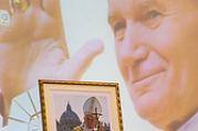 (CNS photo/Tom Tracy) (Nov. 6, 2013)