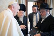 Pope Francis meets with Rabbi Edgar Gluck, chief rabbi of Galicia, center left, during a private audience at the Vatican on May 8, 2017. Photo courtesy of L'Osservatore Romano