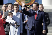 Florida Gov. Ron DeSantis waves during an inauguration ceremony with his wife Casey and son Mason on Jan. 8, in Tallahassee, Fla. (AP Photo/Lynne Sladky)