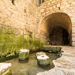 the pool of siloam in Jerusalem where Jesus healed the blind man